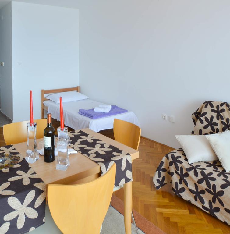 Apartment Natasa Novi Vinodolski Ruang foto